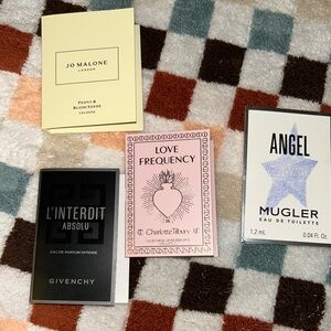 4 Fragrance Samples